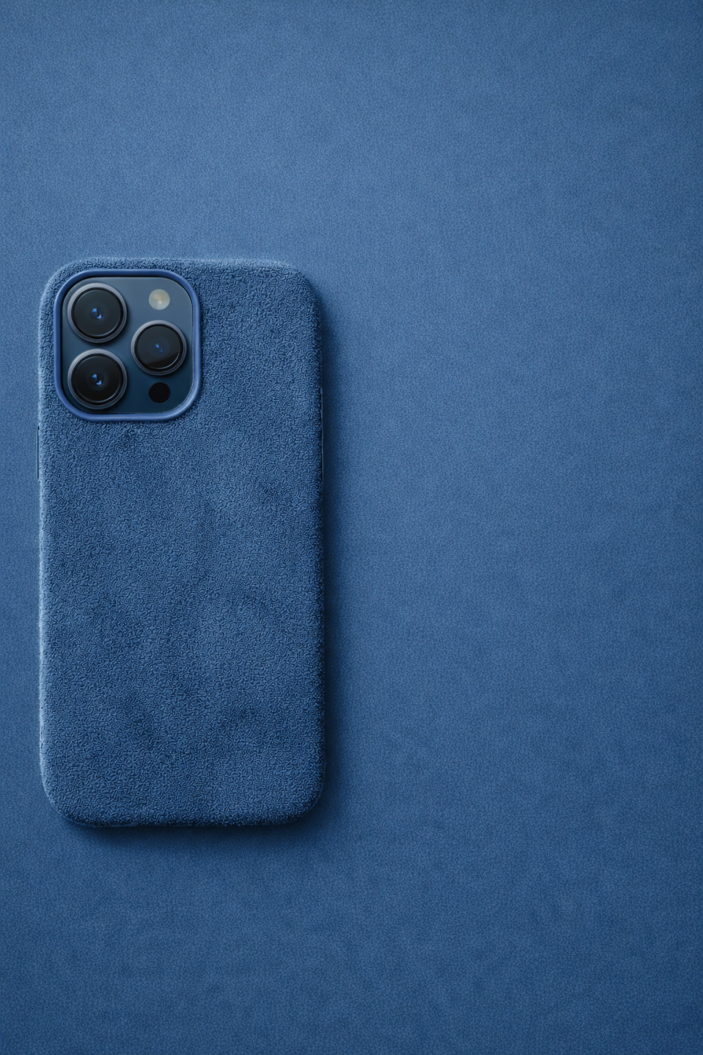 VΛLOR Alcantara Signature