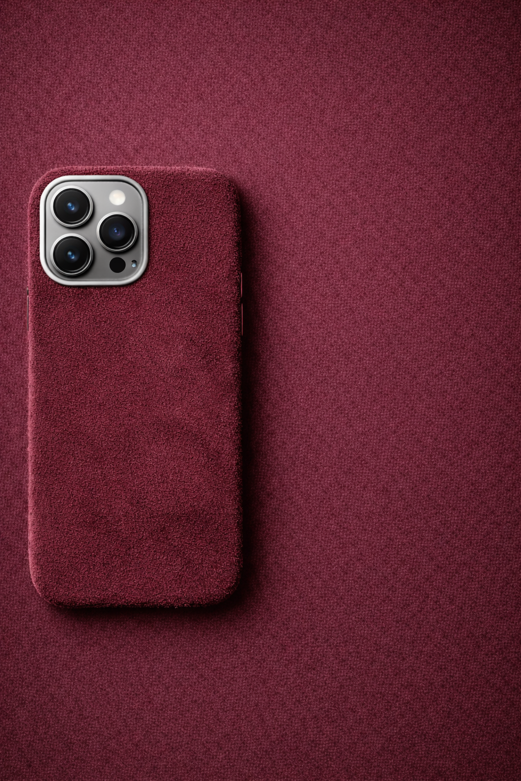 VALOR Alcantara Pure — iPhone 15 Pro Max