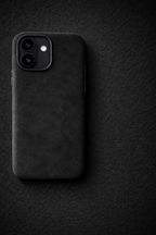 VALOR Alcantara Pure — iPhone 16 Plus