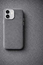 VALOR Alcantara Pure — iPhone 16 Plus