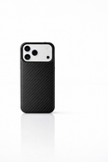 VΛLOR Signature Carbon Fiber — iPhone 17 Pro