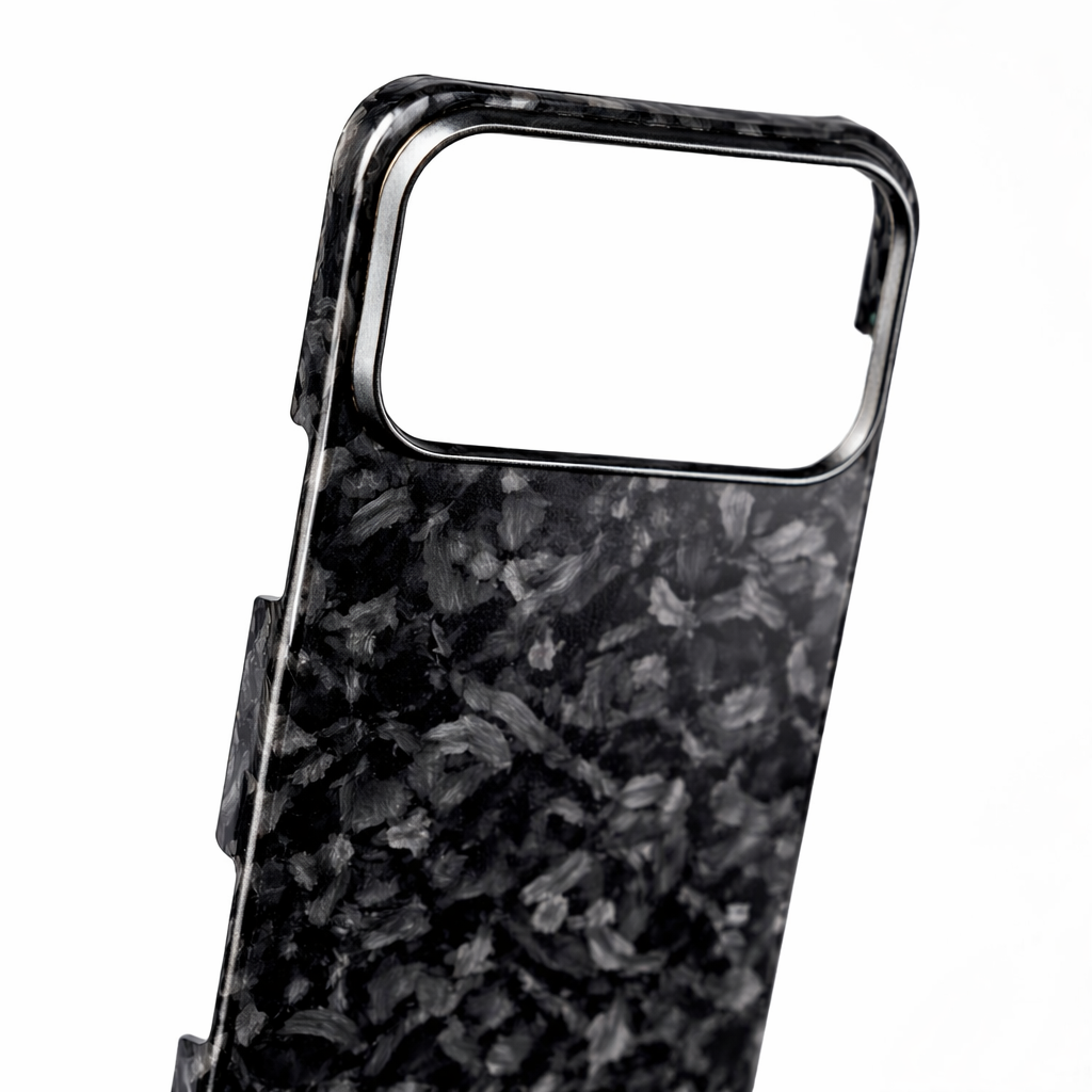 VλLOᏒ Forged Carbon Noir — iPhone 17 Pro/Pro Max