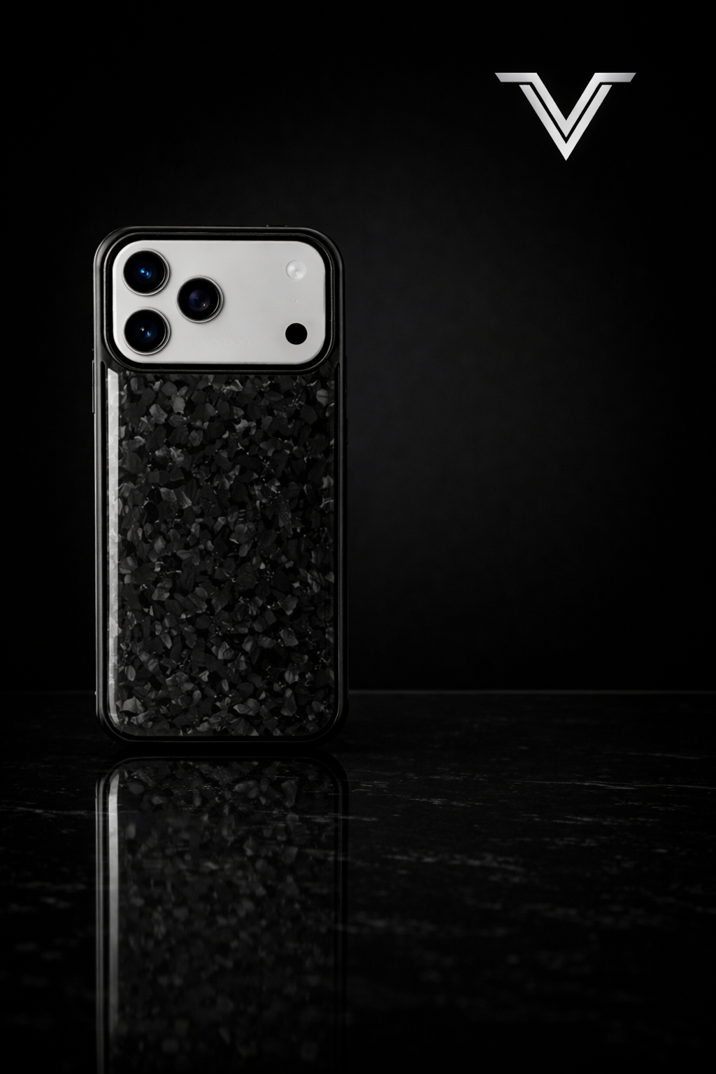 VλLOᏒ Forged Carbon Noir — iPhone 17 Pro/Pro Max