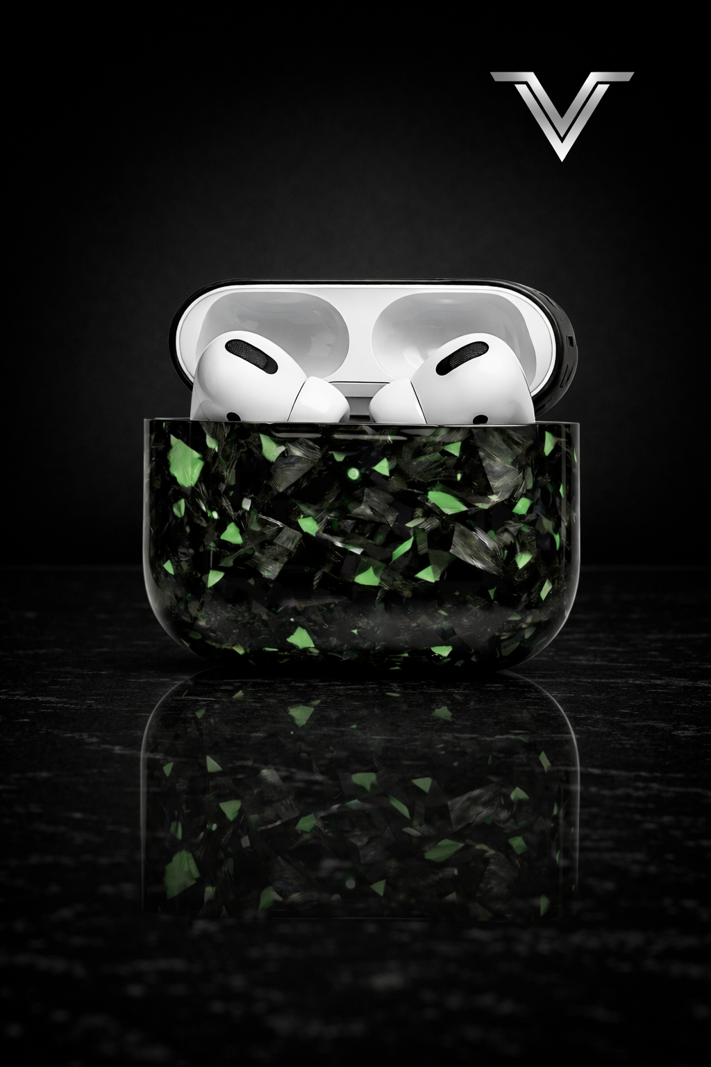VλLOᏒ AirPods Forged Carbon Case