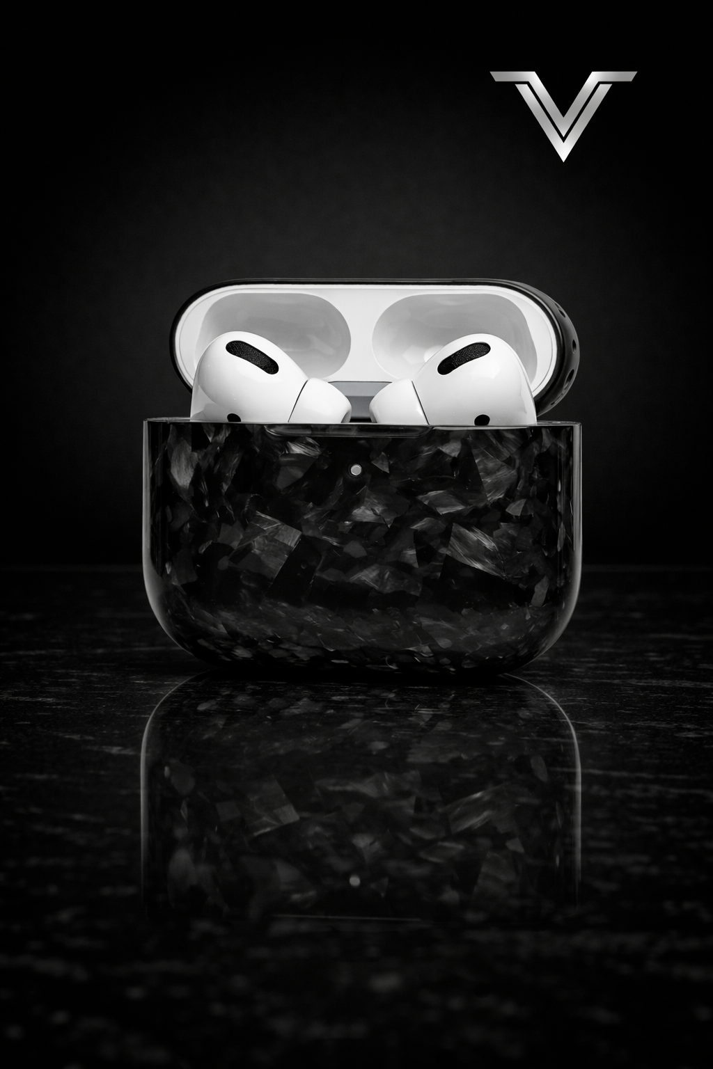 VλLOᏒ AirPods Forged Carbon Case