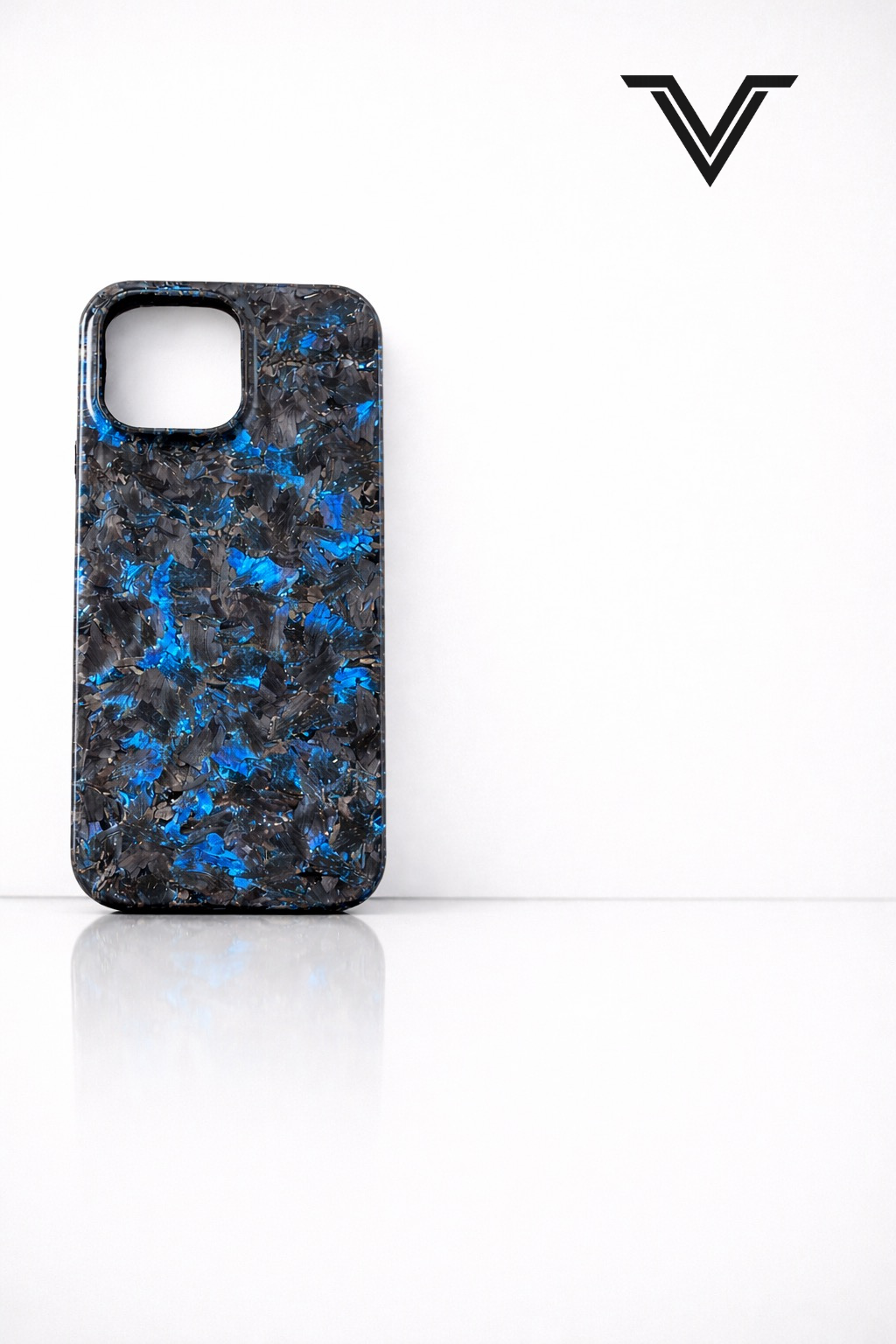 VλLOᏒ Forged Carbon Blue Sapphire